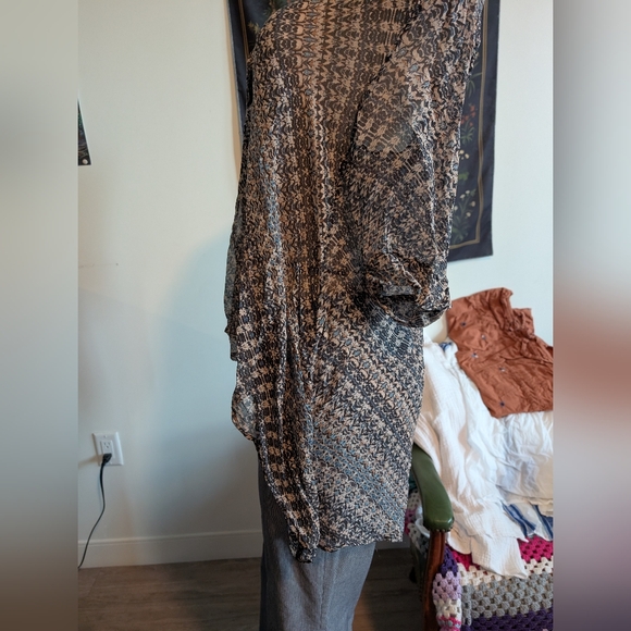 Sheer Asymmetrical Tunic Top Abstract Print Flowy Blouse‎ Lightweight - Picture 3 of 14
